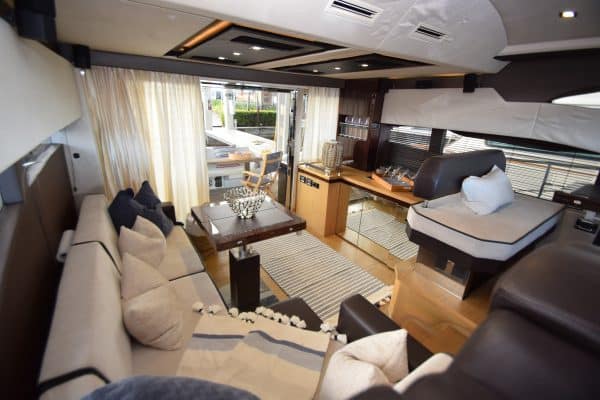 55’ Sessa living area