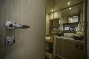 Sessa F48 INT_VAZ6322