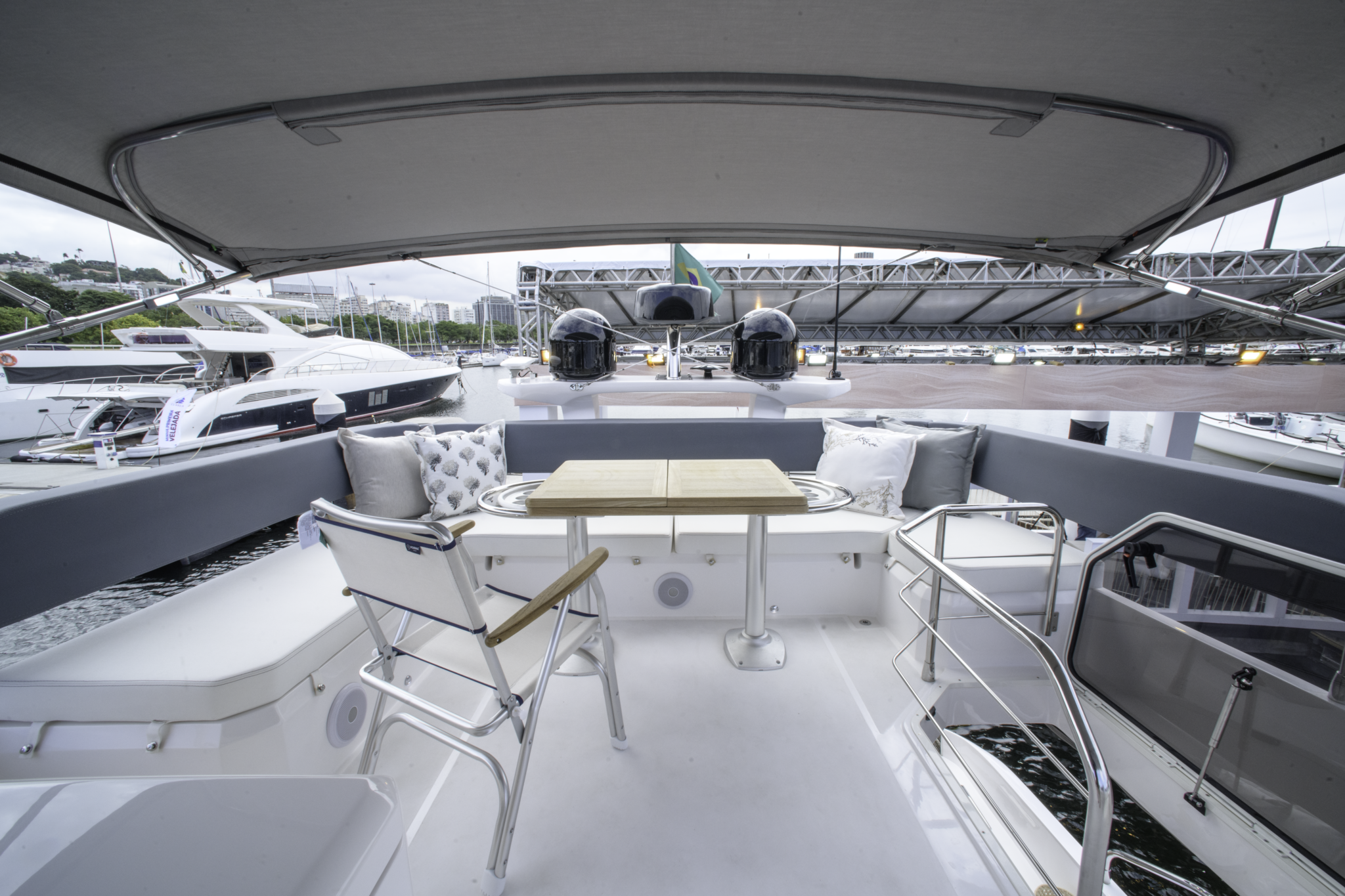 Sessa F48 INT_VAZ6393